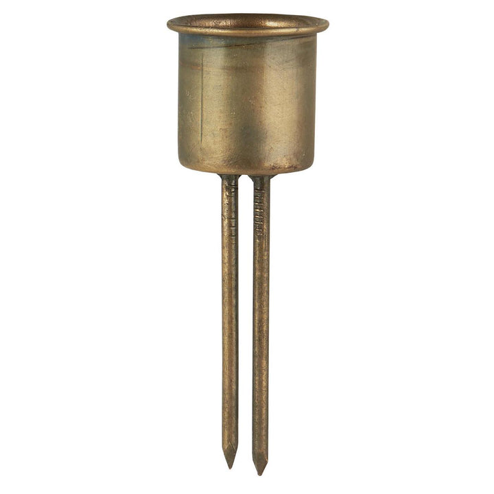 Candle holder spear for standard candles