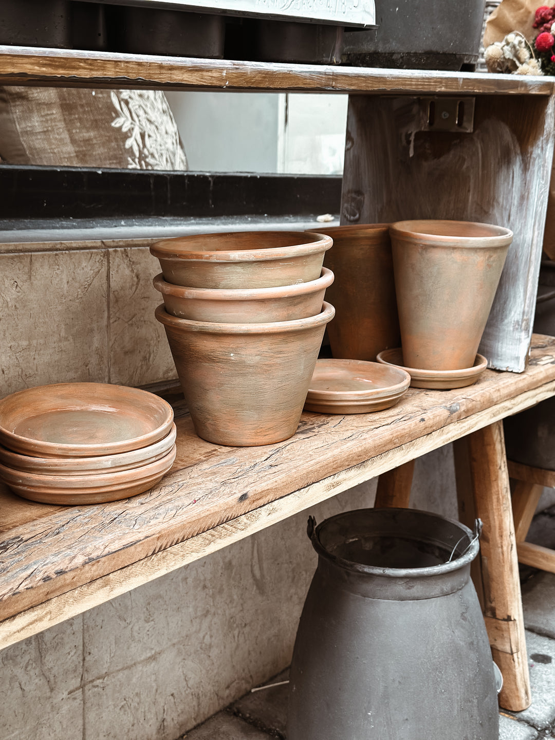 Terracota Short Pot w/ plate - Antique look