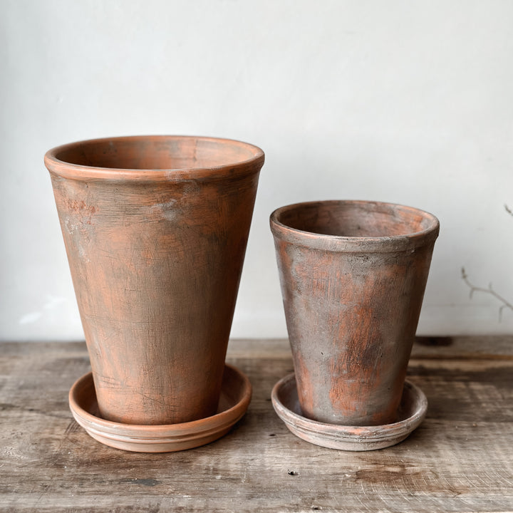 Terracota Long Pot w/ plate - Antique look