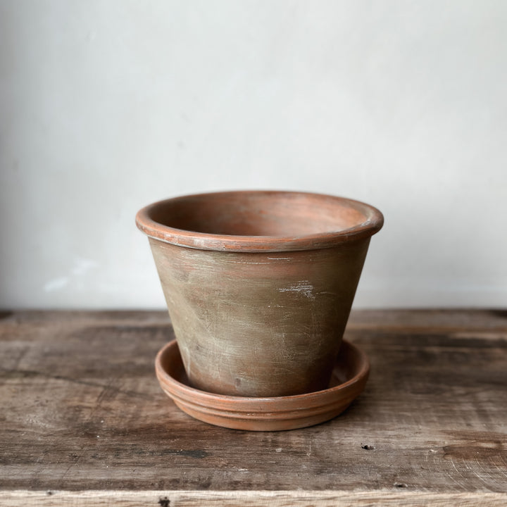 Terracota Short Pot w/ plate - Antique look